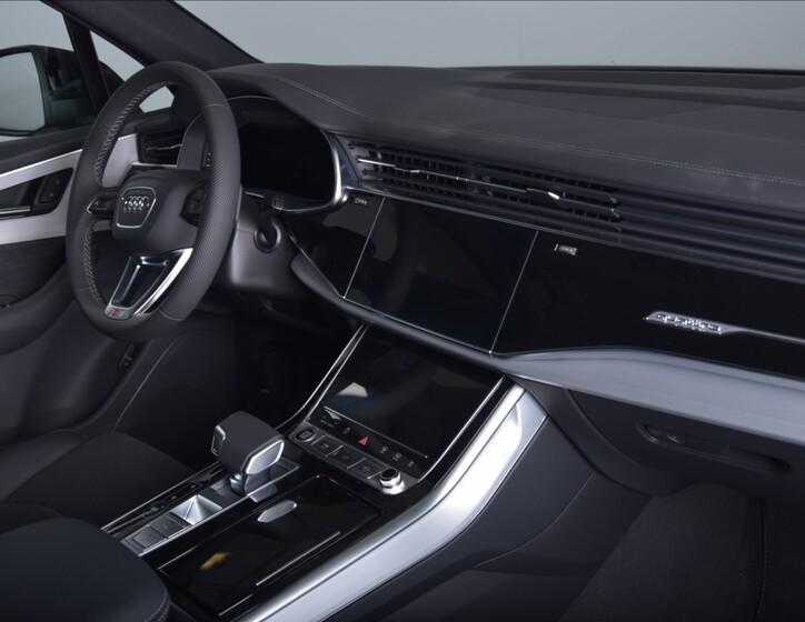 Audi Q7 13