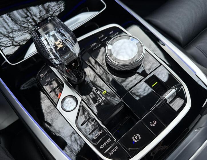 BMW X7 23
