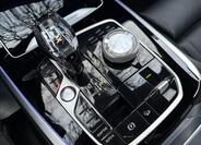 BMW X7 23