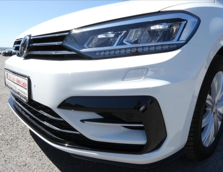 Volkswagen Touran 4