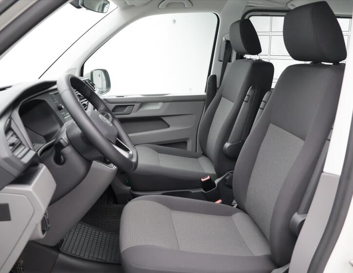 Volkswagen Transporter 12