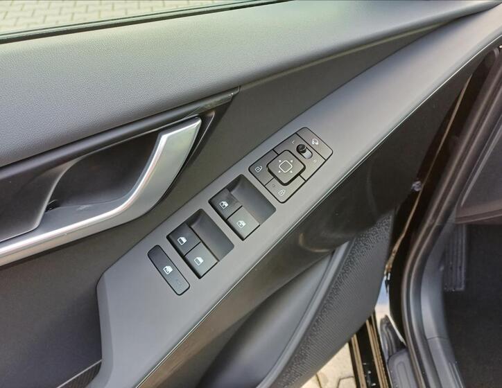 KIA Niro 12