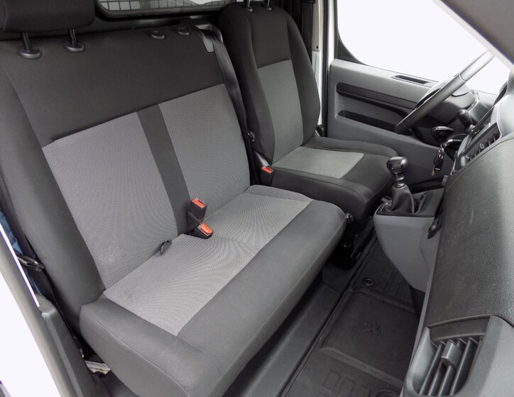Peugeot Expert 13