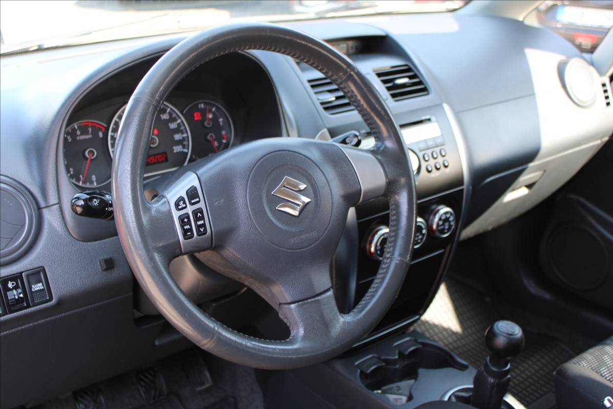 Suzuki SX4
