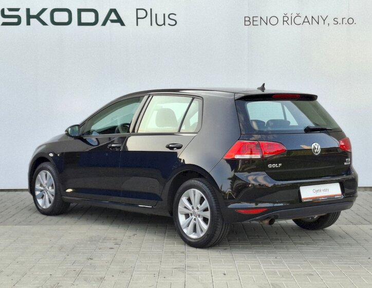 Volkswagen Golf 10