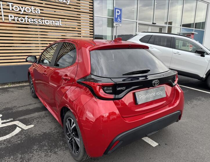 Toyota Yaris 16