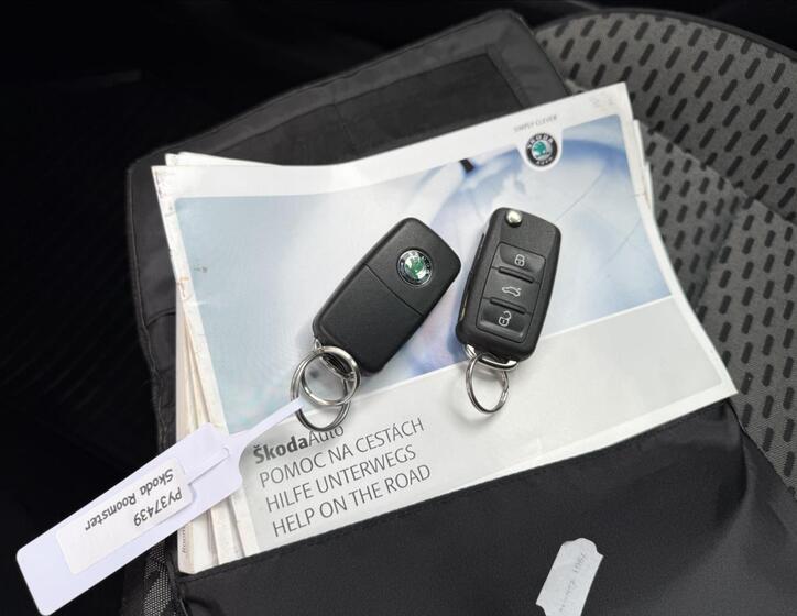 Škoda Roomster 16
