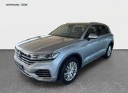 Volkswagen Touareg 1