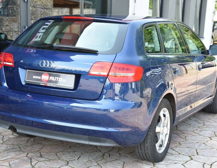 Audi A3 8