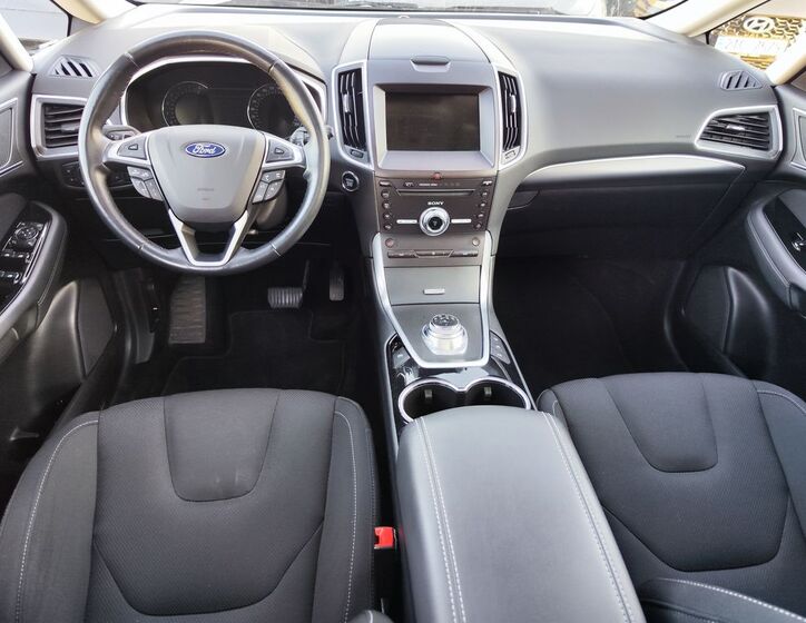 Ford S-MAX 13
