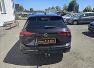 Volkswagen Golf 9