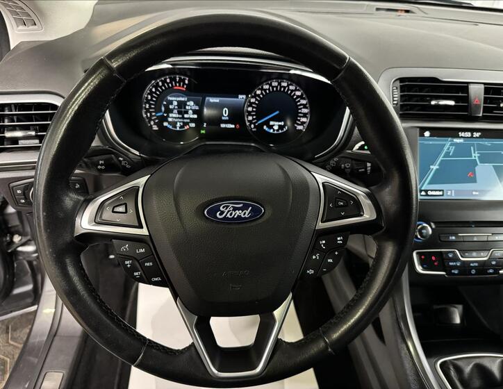 Ford Mondeo 17