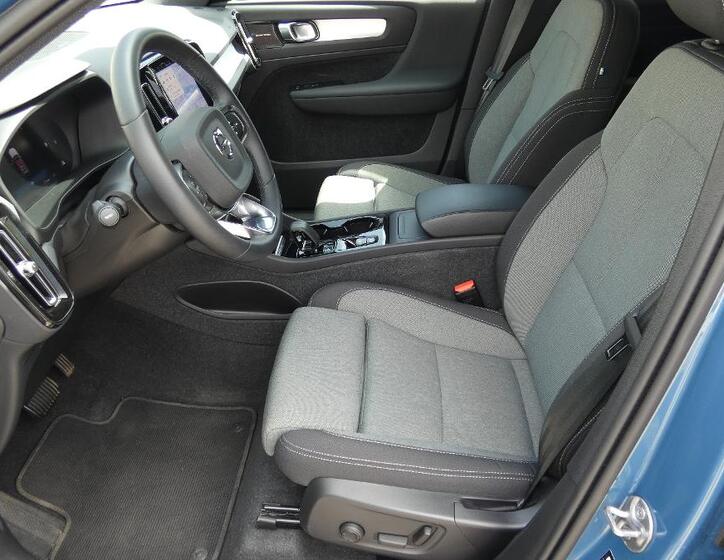 Volvo XC40 18