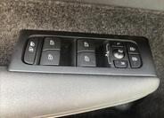 Volvo XC40 17