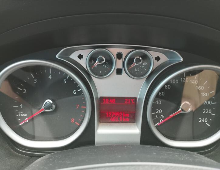 Ford Focus 10