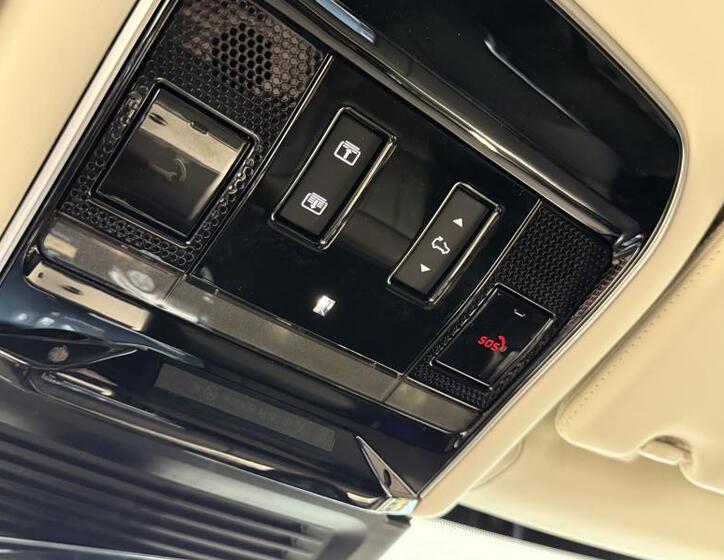 Land Rover Range Rover 26