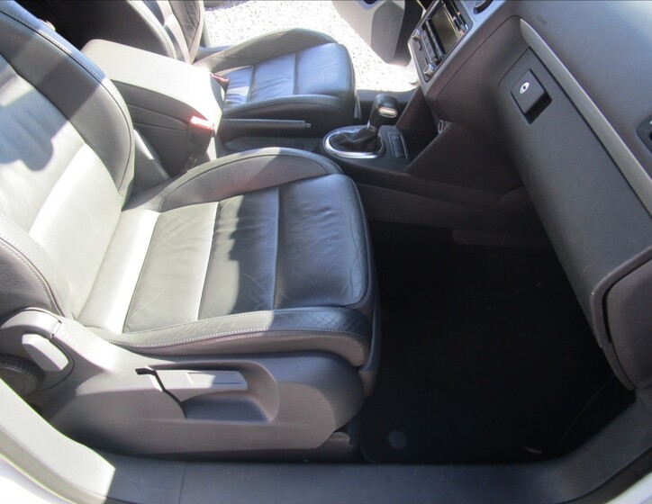 Volkswagen Touran 17