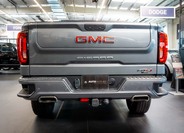GMC Sierra 4