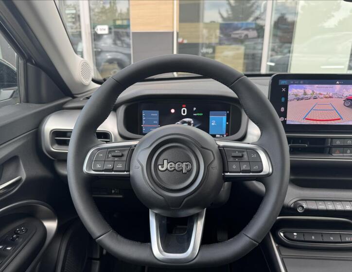 Jeep Avenger 13