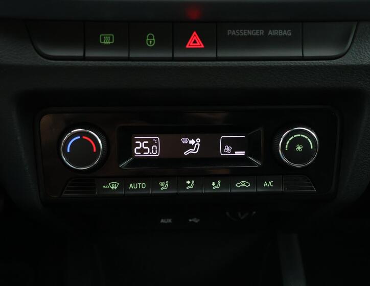 Škoda Fabia 27