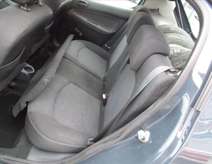 Peugeot 206 14