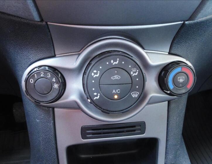 Ford Fiesta 19