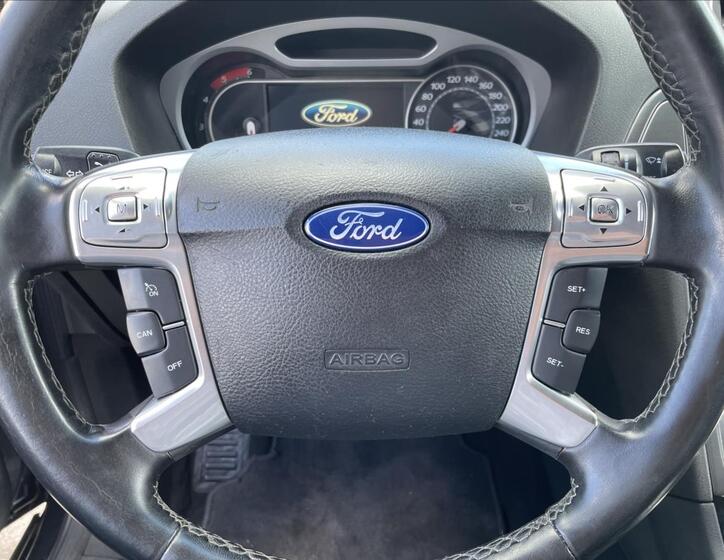 Ford Mondeo 18