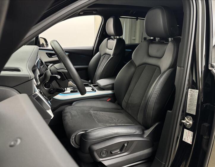 Audi Q7 44
