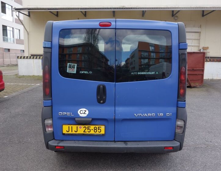 Renault Trafic 8