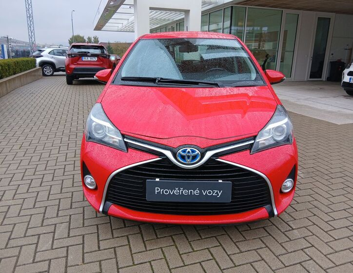 Toyota Yaris 9