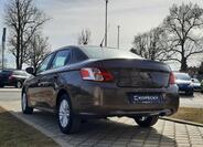 Peugeot 301 11