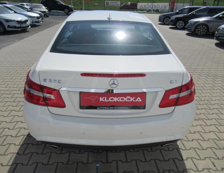 Mercedes-Benz Třídy E 4