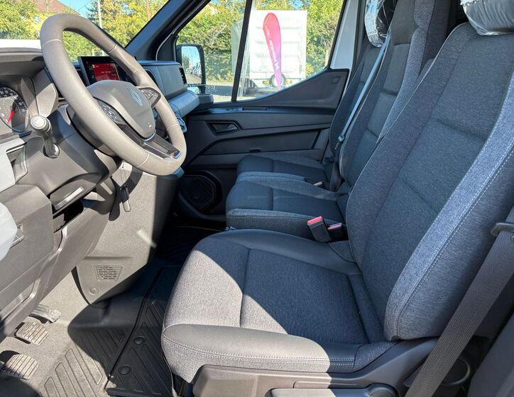 Renault Master 9