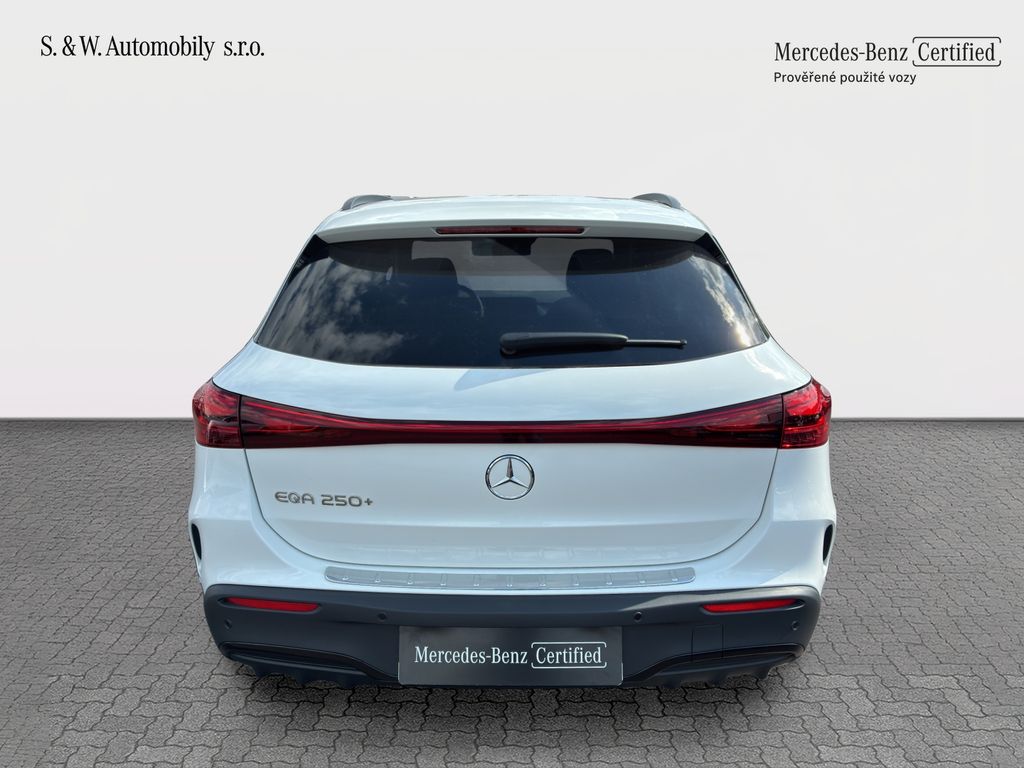 Mercedes-Benz EQA