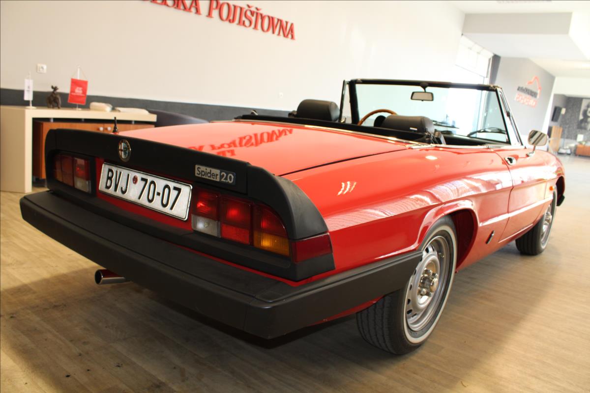 Alfa Romeo Spider