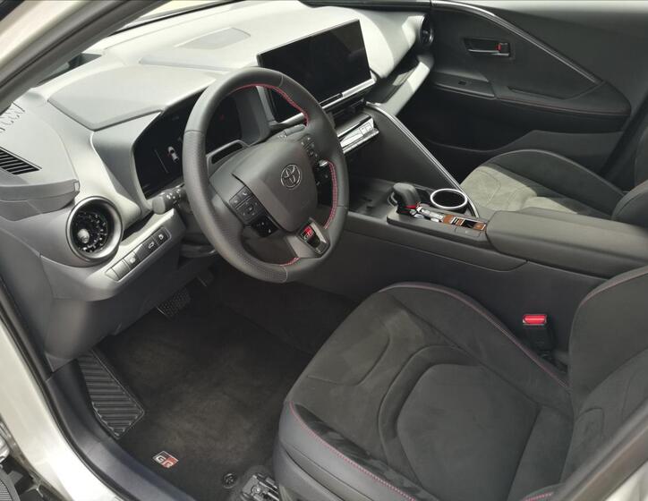 Toyota C-HR 15
