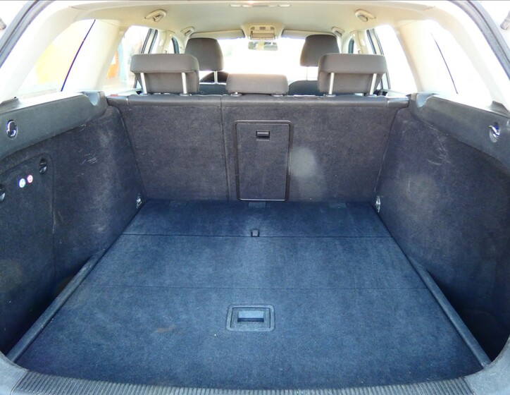 Volkswagen Golf 12