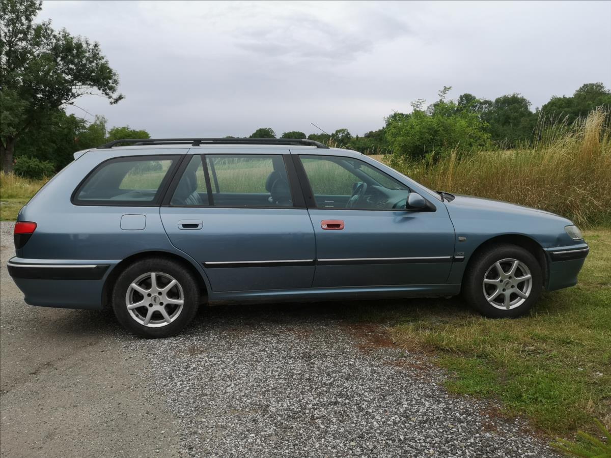 Peugeot 406