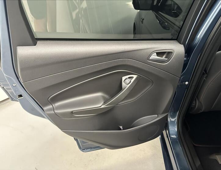 Ford Kuga 27