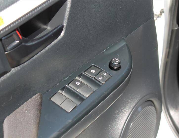 Toyota Hilux 23