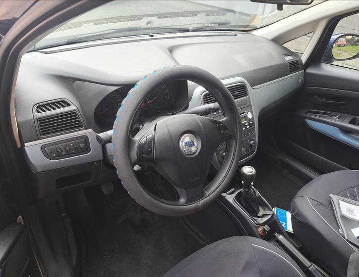 Fiat Grande Punto 16