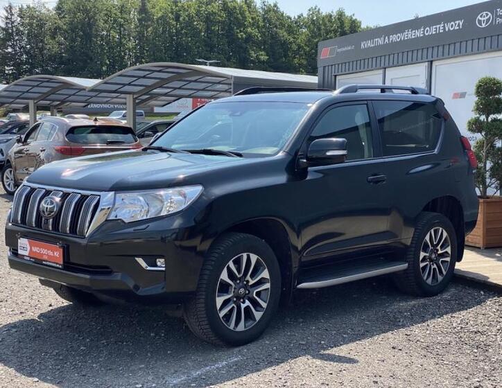 Toyota Land Cruiser 4