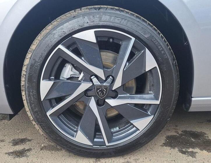 Peugeot 308 10