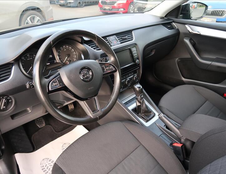 Škoda Octavia 9