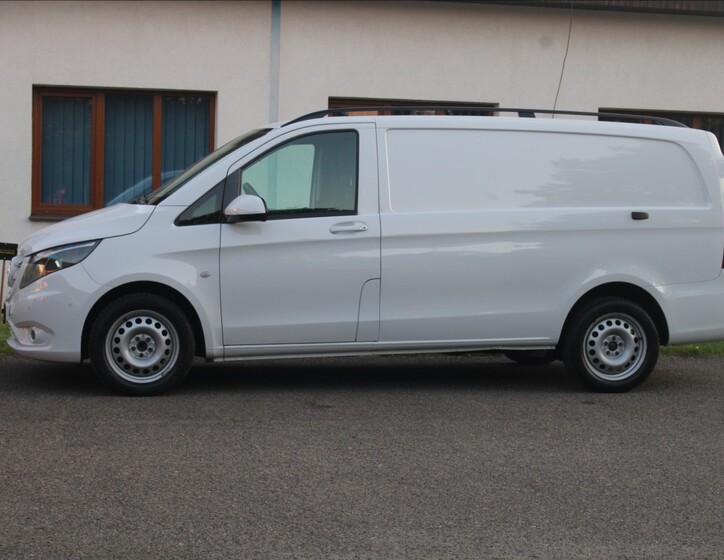 Mercedes-Benz Vito 7