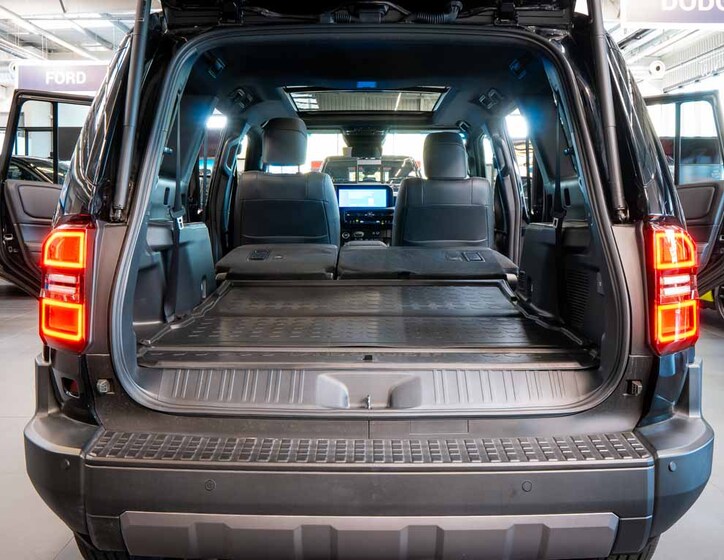 Toyota Land Cruiser 8