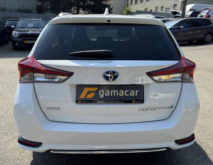Toyota Auris 7