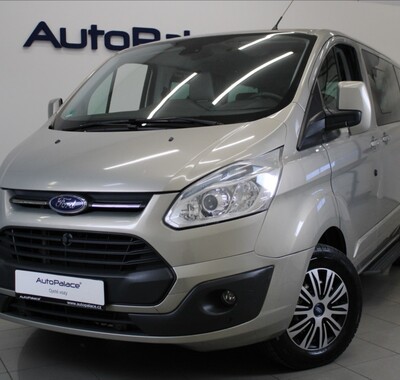 Ford Tourneo Custom 1