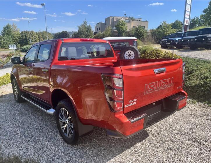 Isuzu D-Max 5