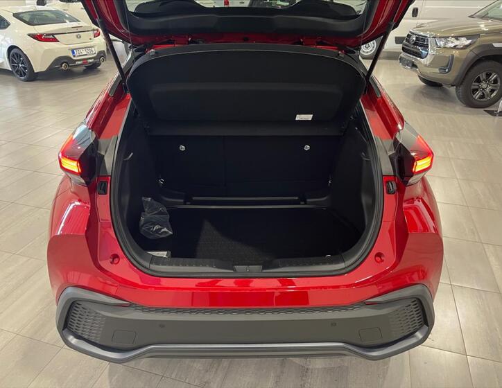 Toyota C-HR 8